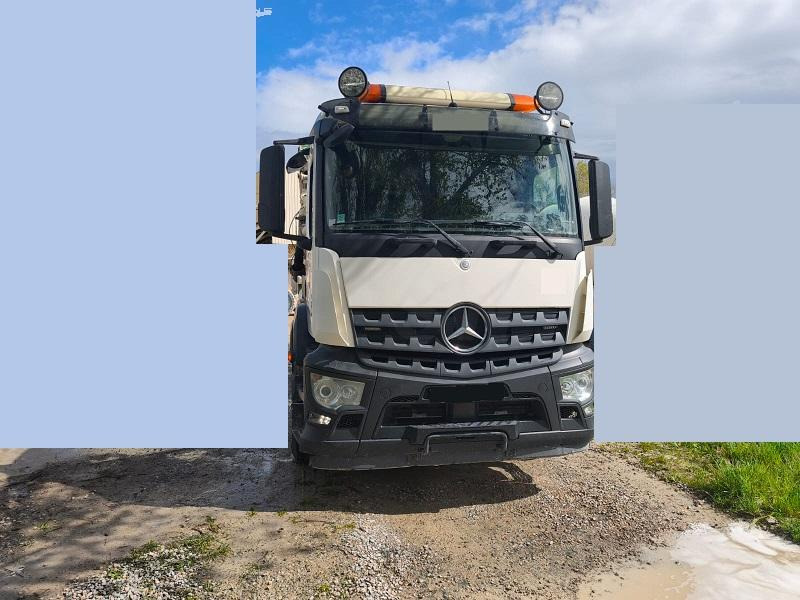 Mercedes Actros 3243 - Camion malaxeur pompe: photos 1 Mercedes Actros 3243 - Camion malaxeur pompe: photos 1