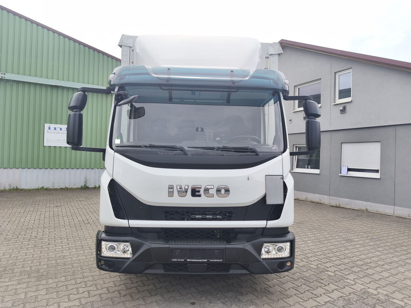 Iveco Eurocargo 75-210 Plane Euro 6 4x2 3-Sitzer (21) - Camion à rideaux coulissants: photos 3 Iveco Eurocargo 75-210 Plane Euro 6 4x2 3-Sitzer (21) - Camion à rideaux coulissants: photos 3