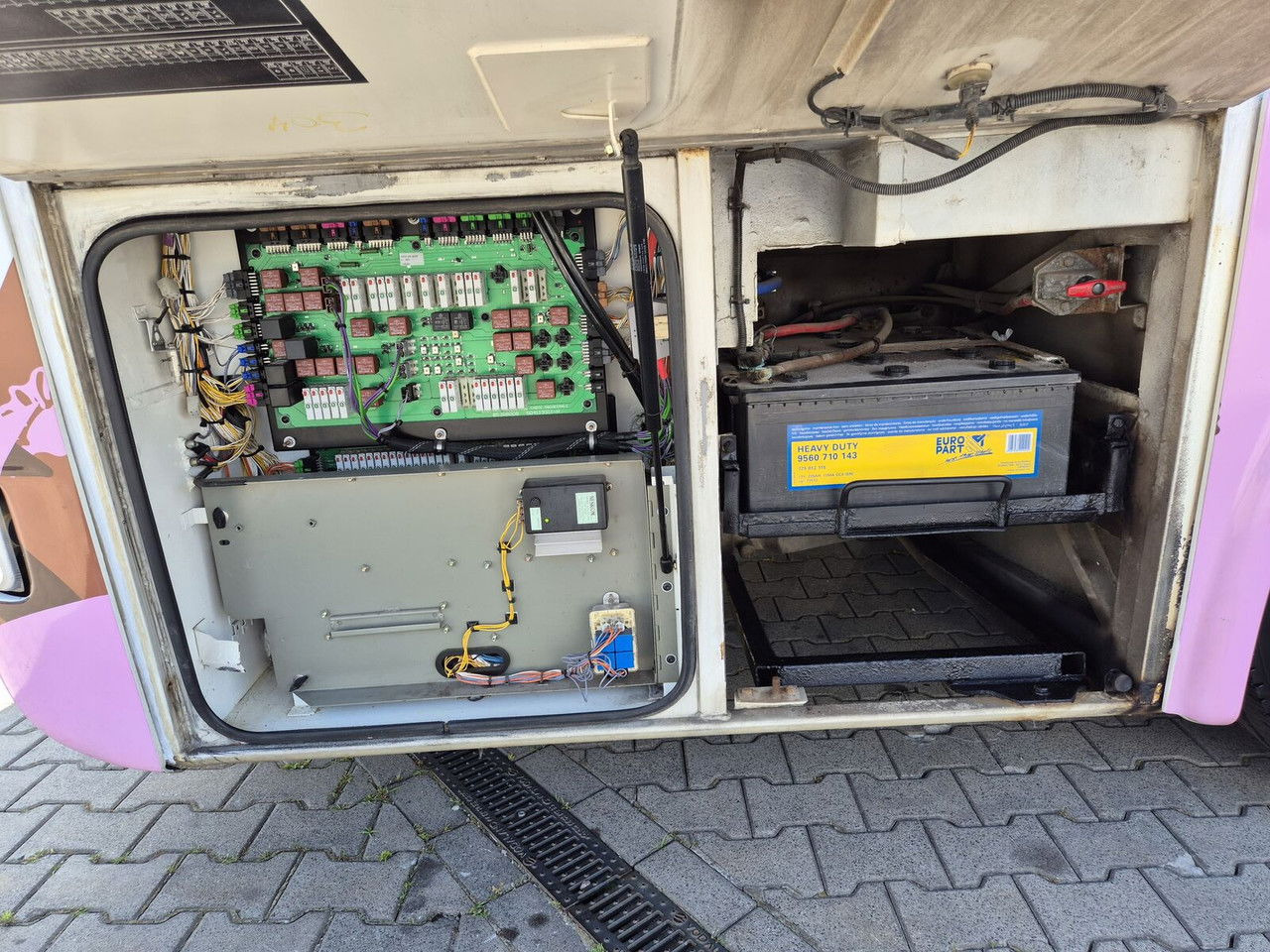 Autocar Irisbus Iveco 330 KM / Solar Panels / NEW Equiped: photos 28 Autocar Irisbus Iveco 330 KM / Solar Panels / NEW Equiped: photos 28