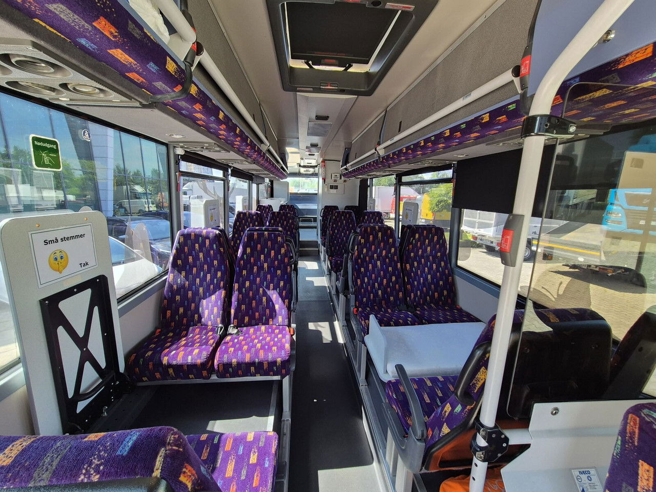 Autocar Irisbus Iveco 330 KM / Solar Panels / NEW Equiped: photos 11 Autocar Irisbus Iveco 330 KM / Solar Panels / NEW Equiped: photos 11