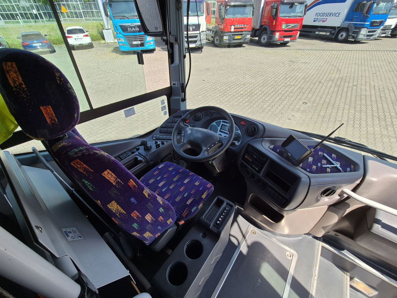 Autocar Irisbus Iveco 330 KM / Solar Panels / NEW Equiped: photos 25 Autocar Irisbus Iveco 330 KM / Solar Panels / NEW Equiped: photos 25