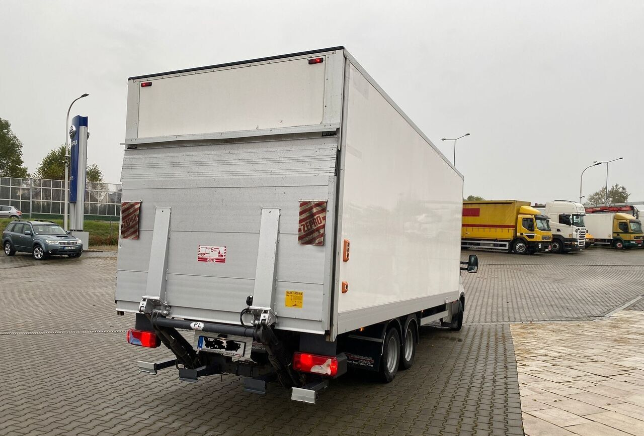 Iveco Daily 35C18 35C180 / Container / Veldhuizen Trailer / 3 Axes / KAT. B+ - Camion fourgon: photos 5 Iveco Daily 35C18 35C180 / Container / Veldhuizen Trailer / 3 Axes / KAT. B+ - Camion fourgon: photos 5