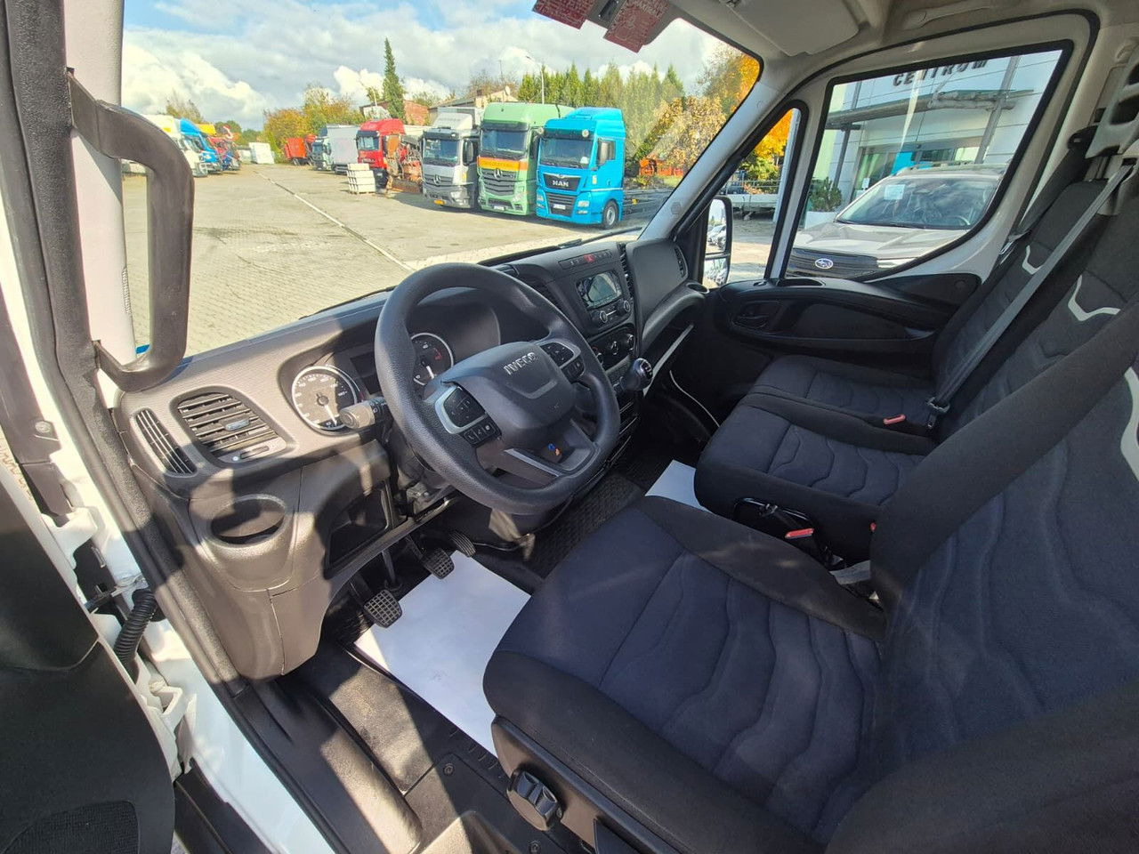 Iveco Daily 35S14 L4H3 / 1 Owner / Works Great en crédit-bail Iveco Daily 35S14 L4H3 / 1 Owner / Works Great: photos 11