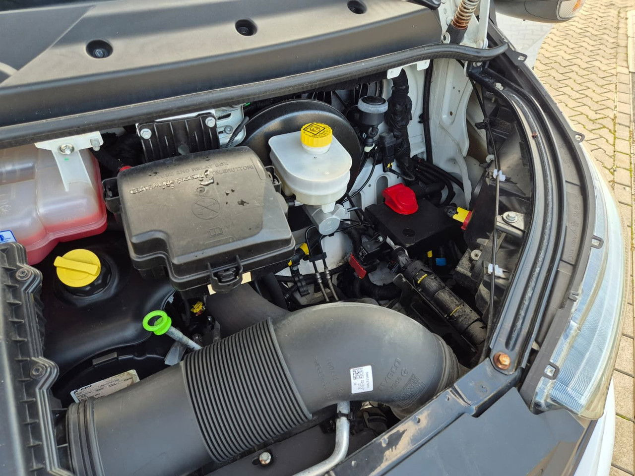 Iveco Daily 35S14 L4H3 / 1 Owner / Works Great en crédit-bail Iveco Daily 35S14 L4H3 / 1 Owner / Works Great: photos 29