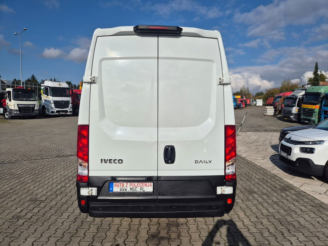 Iveco Daily 35S14 L4H3 / 1 Owner / Works Great en crédit-bail Iveco Daily 35S14 L4H3 / 1 Owner / Works Great: photos 7