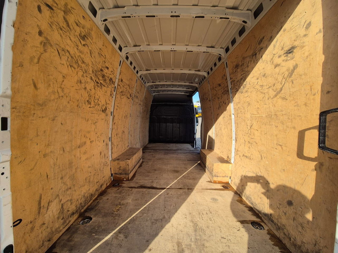 Iveco Daily 35S14 L4H3 / 1 Owner / Works Great en crédit-bail Iveco Daily 35S14 L4H3 / 1 Owner / Works Great: photos 26