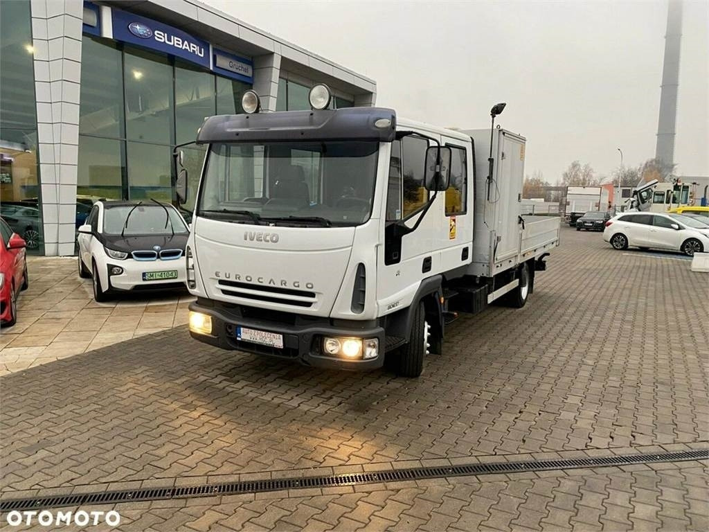 Iveco EuroCargo ML80E17 / HDS HMF / 1 OWNER / DOKA - Camion plateau: photos 2 Iveco EuroCargo ML80E17 / HDS HMF / 1 OWNER / DOKA - Camion plateau: photos 2