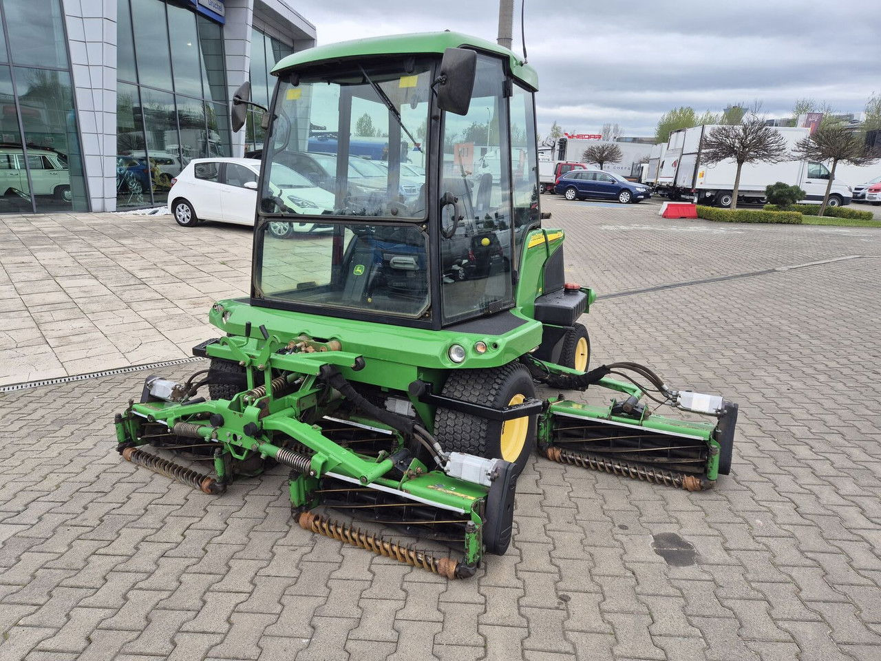 John Deere 1905 4WD / 2010 / Serviced / Cabin John Deere 1905 4WD / 2010 / Serviced / Cabin - Motofaucheuse: photos 2 John Deere 1905 4WD / 2010 / Serviced / Cabin John Deere 1905 4WD / 2010 / Serviced / Cabin - Motofaucheuse: photos 2