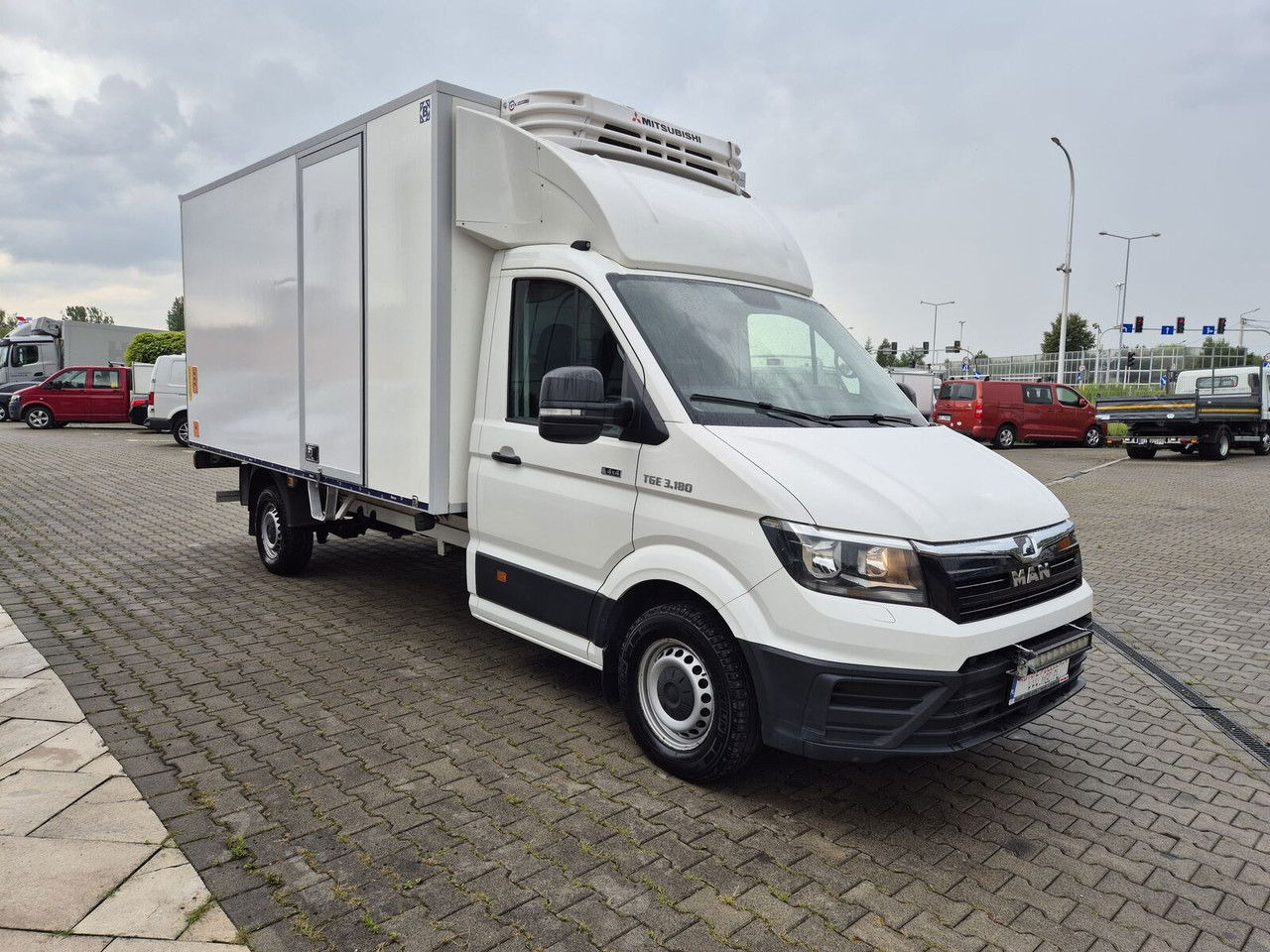 MAN TGE 3.180 DSG 4Motion / 4X4 / Mitsubishi / 1 Owner - Utilitaire frigorifique: photos 4 MAN TGE 3.180 DSG 4Motion / 4X4 / Mitsubishi / 1 Owner - Utilitaire frigorifique: photos 4