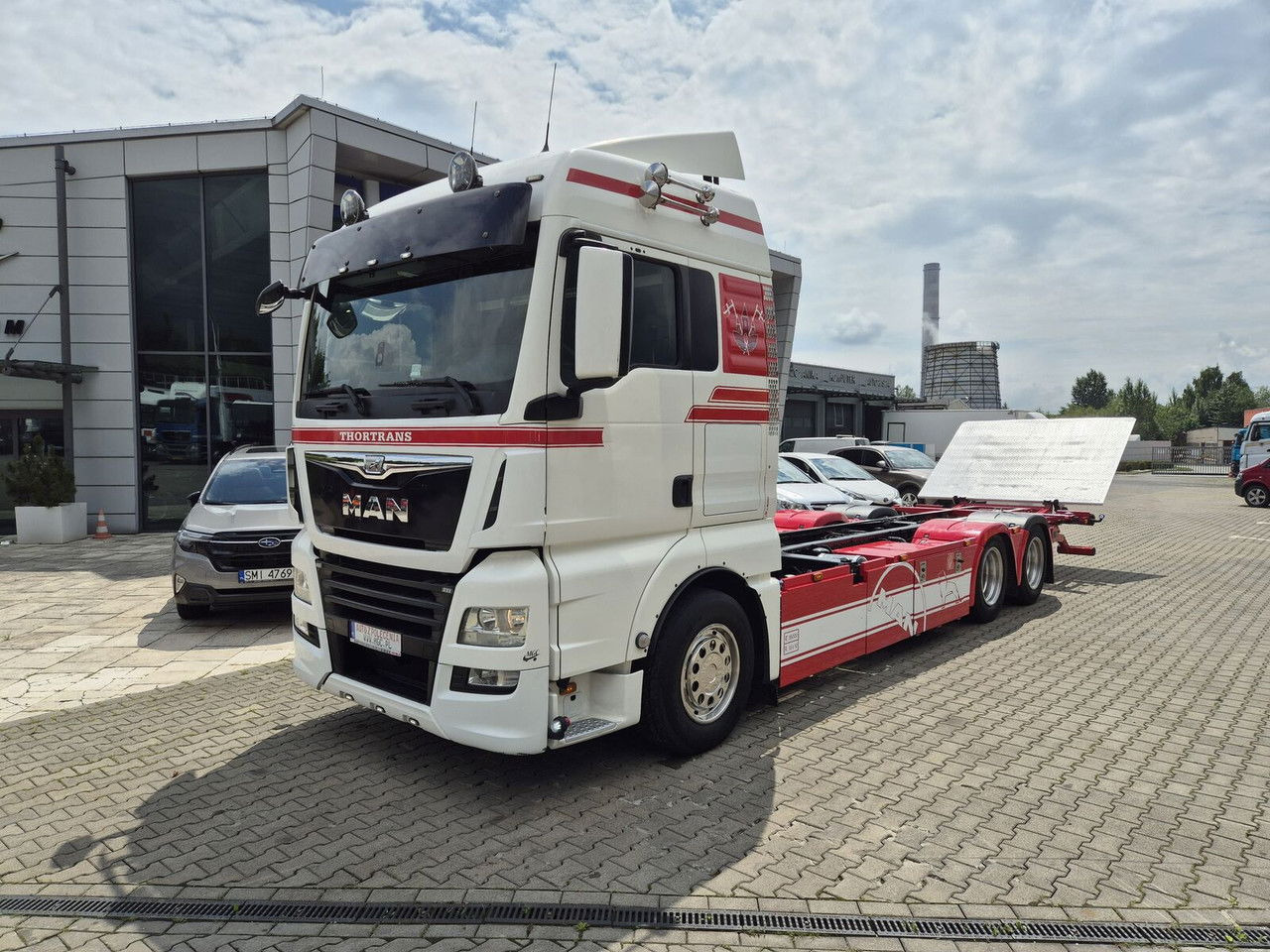 MAN TGX 28 28.420 , 6x2-2 LL + Trailer HFR KM 20 - Camion porte-conteneur/ Caisse mobile: photos 3 MAN TGX 28 28.420 , 6x2-2 LL + Trailer HFR KM 20 - Camion porte-conteneur/ Caisse mobile: photos 3