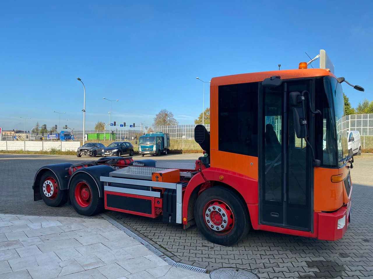 MERCEDES-BENZ Eqonic 2628 - 1 Owner - Euro6 - LOW KM - Châssis cabine: photos 3 MERCEDES-BENZ Eqonic 2628 - 1 Owner - Euro6 - LOW KM - Châssis cabine: photos 3