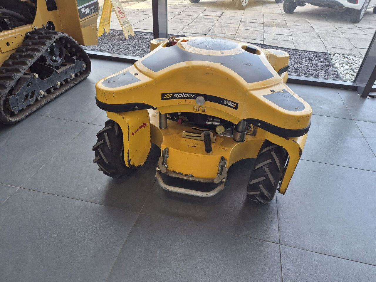 MINI Mini Spider II / 4X4 / NEW Service / Works Great MINI Mini Spider II / 4X4 / NEW Service / Works Great - Motofaucheuse: photos 3 MINI Mini Spider II / 4X4 / NEW Service / Works Great MINI Mini Spider II / 4X4 / NEW Service / Works Great - Motofaucheuse: photos 3