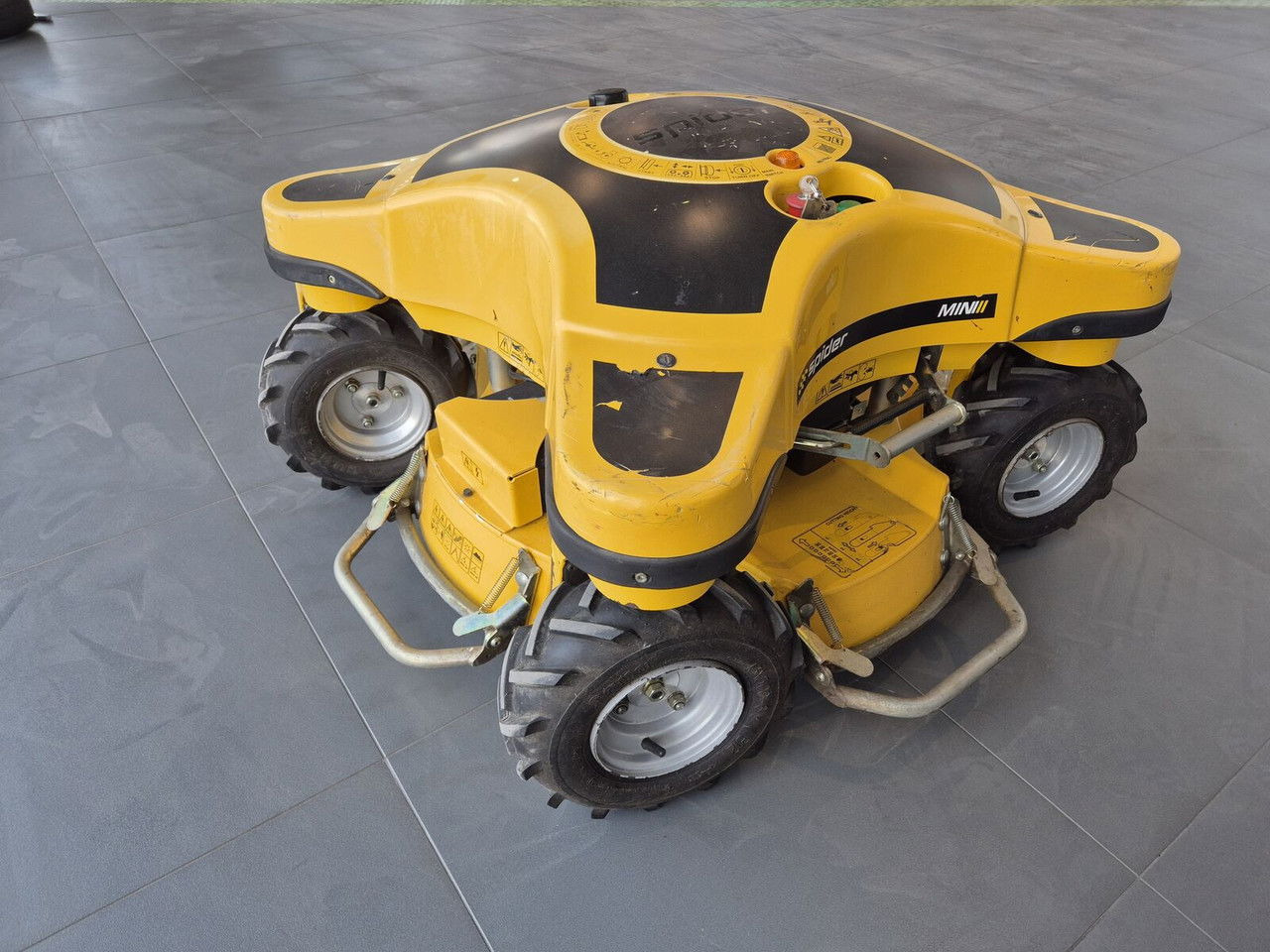 MINI Mini Spider II / 4X4 / NEW Service / Works Great MINI Mini Spider II / 4X4 / NEW Service / Works Great - Motofaucheuse: photos 5 MINI Mini Spider II / 4X4 / NEW Service / Works Great MINI Mini Spider II / 4X4 / NEW Service / Works Great - Motofaucheuse: photos 5