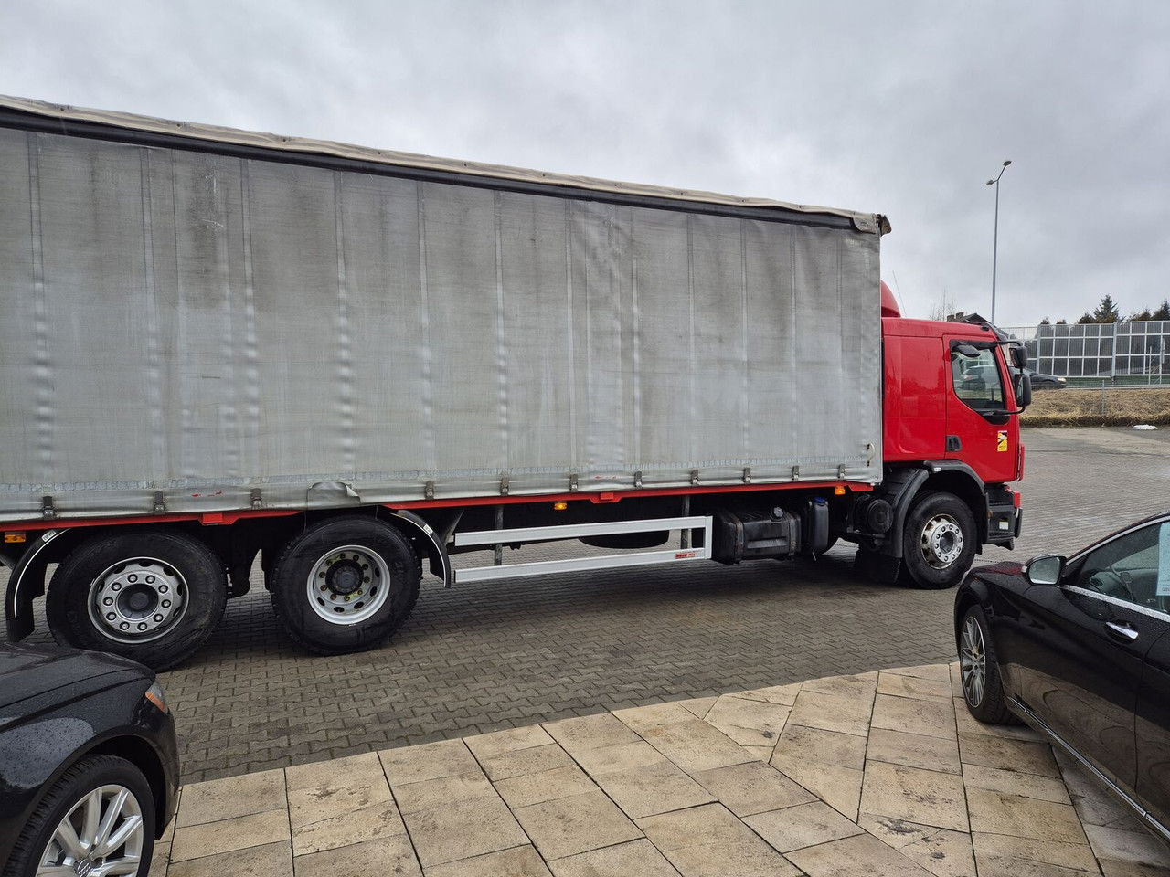 Volvo FE 320 62R / Serviced / 22 EP / Euro 4 - Camion à rideaux coulissants: photos 5 Volvo FE 320 62R / Serviced / 22 EP / Euro 4 - Camion à rideaux coulissants: photos 5