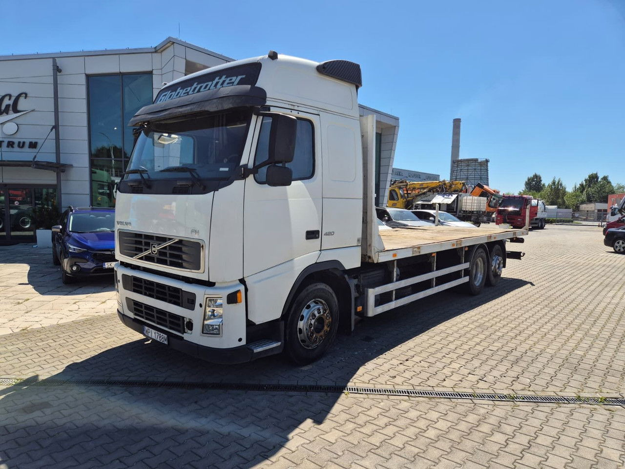 Volvo FM 420 1 Owner / Cheap/ After service - Camion plateau: photos 1 Volvo FM 420 1 Owner / Cheap/ After service - Camion plateau: photos 1