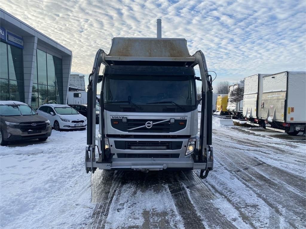 Volvo FM 420 6X2 / NTM / SUPER CONDITION - Benne à ordures ménagères: photos 3 Volvo FM 420 6X2 / NTM / SUPER CONDITION - Benne à ordures ménagères: photos 3