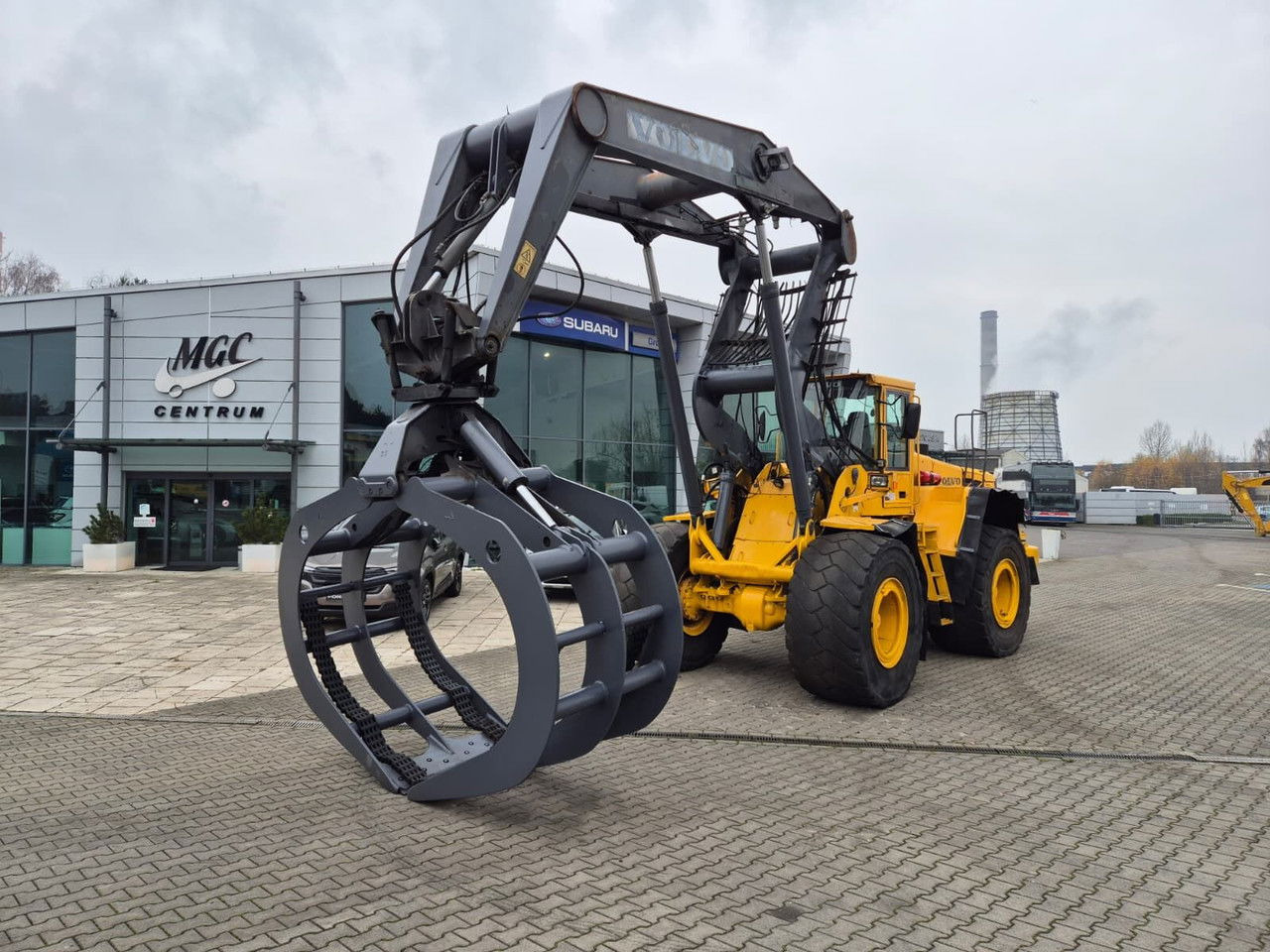 Volvo L180 E / 4WD / 1 Owner / Wood LOG - Chargeuse sur pneus: photos 3 Volvo L180 E / 4WD / 1 Owner / Wood LOG - Chargeuse sur pneus: photos 3