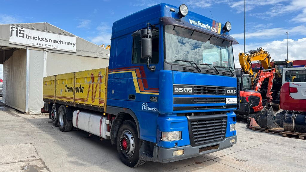 DAF XF 95.380 6X2 stake body - air condition - Autre matériel: photos 3 DAF XF 95.380 6X2 stake body - air condition - Autre matériel: photos 3