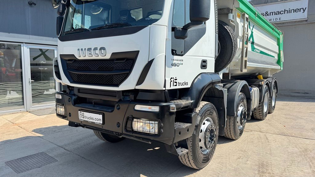 Iveco Trakker AD410T45 8x4 20m3 - hydr. back - 72.000km - Camion benne: photos 2 Iveco Trakker AD410T45 8x4 20m3 - hydr. back - 72.000km - Camion benne: photos 2