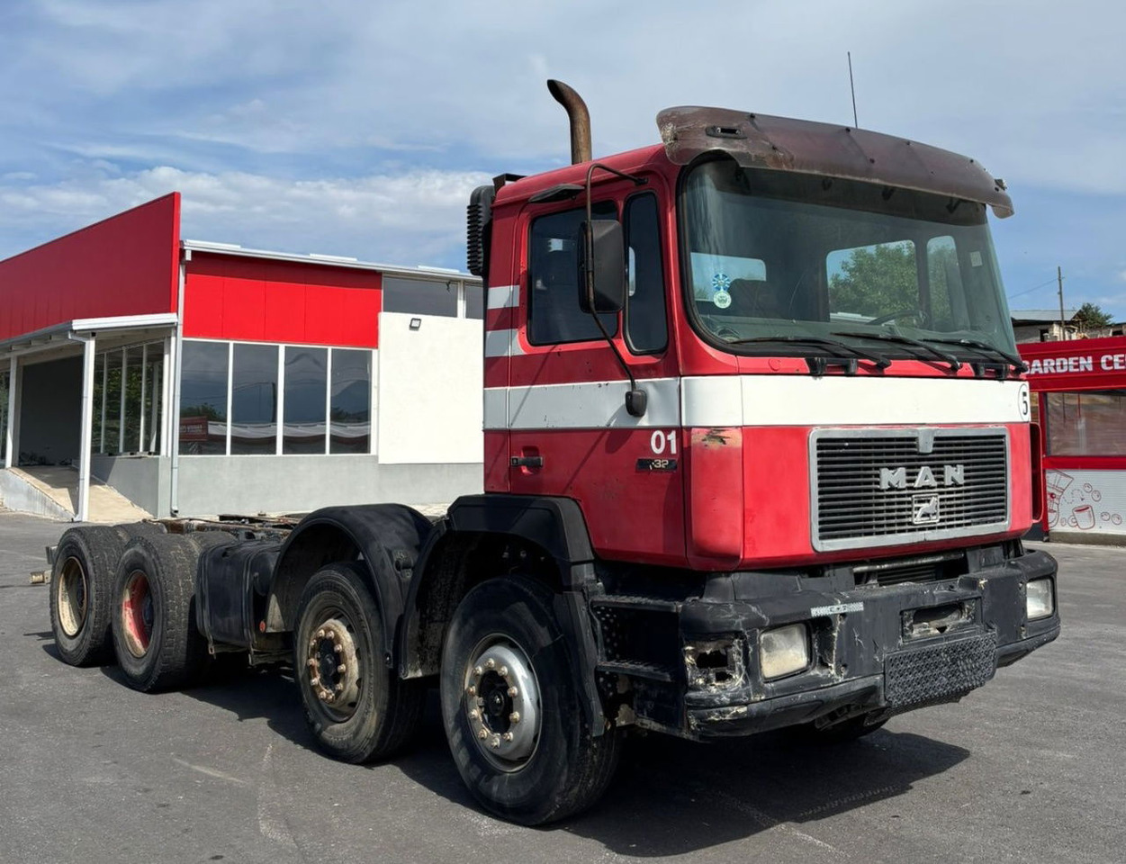 MAN 32.322 8x4 chassis - spring - Châssis cabine: photos 2 MAN 32.322 8x4 chassis - spring - Châssis cabine: photos 2