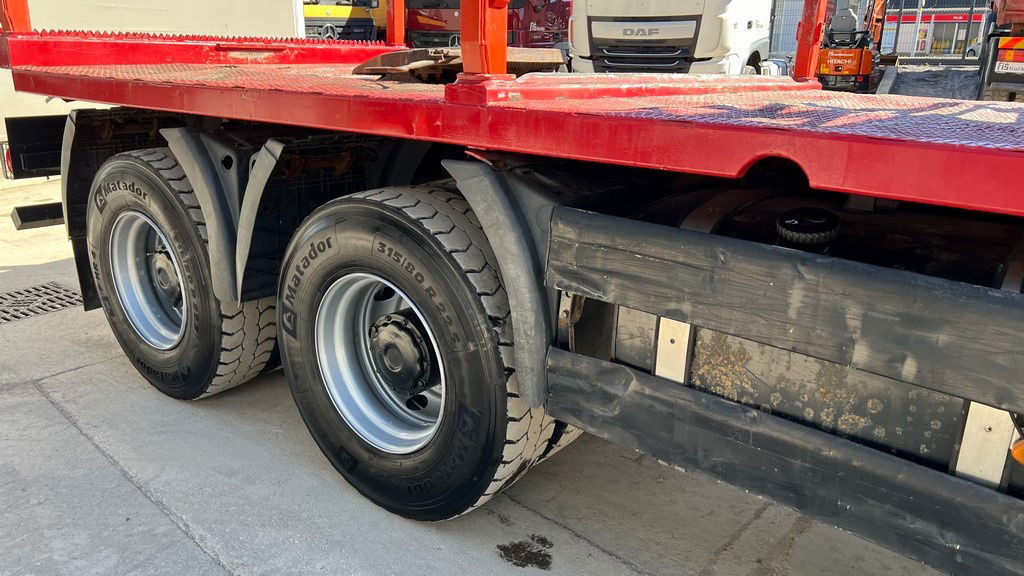 MAN TGA 33.480 6x6 forest truck - Complete Spring - LIV 170 Z + scissors - Camion grumier: photos 3 MAN TGA 33.480 6x6 forest truck - Complete Spring - LIV 170 Z + scissors - Camion grumier: photos 3