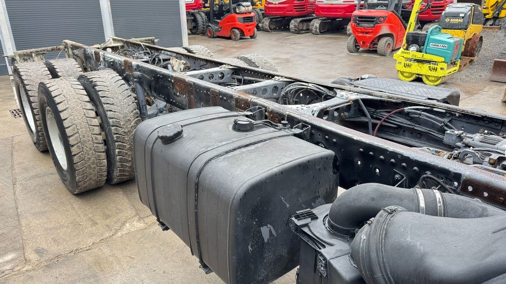 Mercedes-Benz Actros 3331 B 6x4 chassis - big axle - Châssis cabine: photos 3 Mercedes-Benz Actros 3331 B 6x4 chassis - big axle - Châssis cabine: photos 3