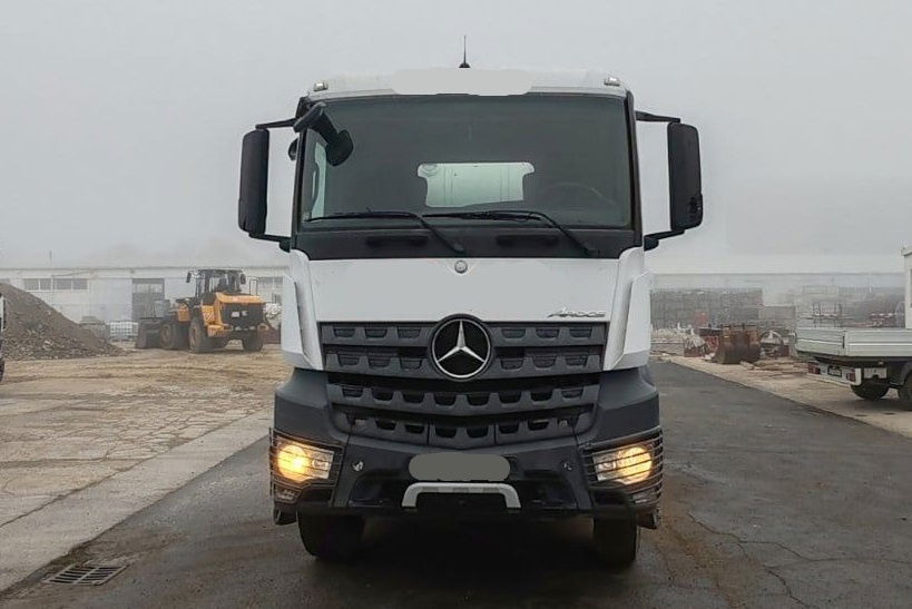 Mercedes-Benz Arocs 3240 8x4 9m3- 1.st owner - Camion malaxeur: photos 3 Mercedes-Benz Arocs 3240 8x4 9m3- 1.st owner - Camion malaxeur: photos 3