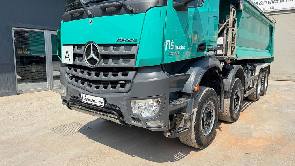 Mercedes-Benz Arocs 3248 8X4 mulda tipper - electric taurpaulin - Camion benne: photos 2 Mercedes-Benz Arocs 3248 8X4 mulda tipper - electric taurpaulin - Camion benne: photos 2