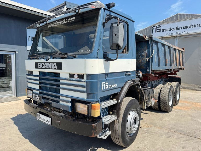 Scania 112 6x4 tipper - full spring - Camion benne: photos 1 Scania 112 6x4 tipper - full spring - Camion benne: photos 1