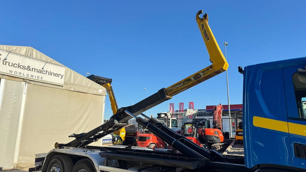 Camion porte-conteneur/ Caisse mobile Scania P 360 6x2 palfinger abroll tipper - steering axle: photos 9
