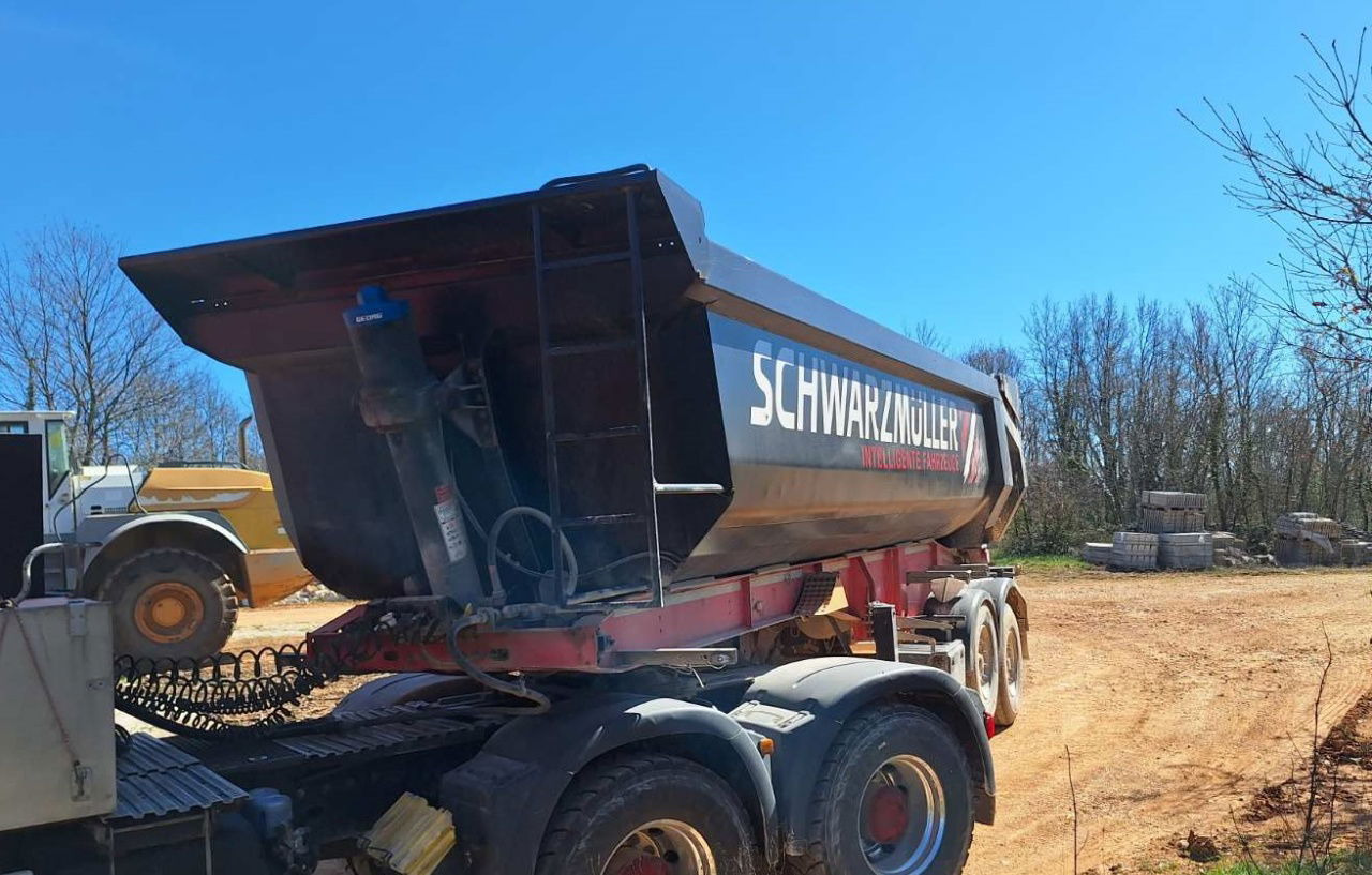 Schwarzmüller SMK10VLN Tipper Trailer - 2 Axle - 24m3 - Semi-remorque benne: photos 3 Schwarzmüller SMK10VLN Tipper Trailer - 2 Axle - 24m3 - Semi-remorque benne: photos 3