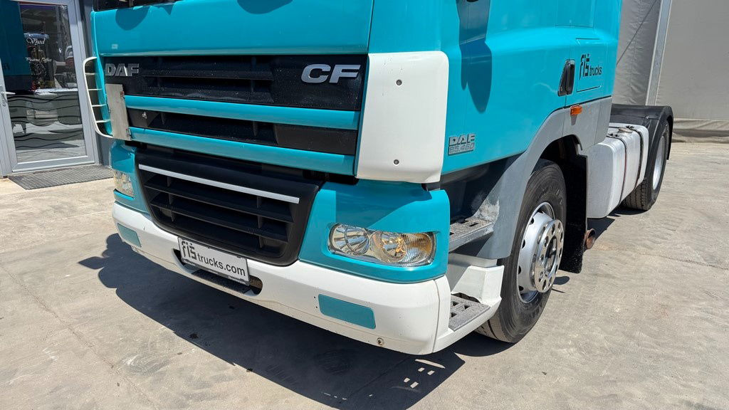 DAF FT CF 85.460 FT 4x2 - tipp. hydraulics - Tracteur routier: photos 2 DAF FT CF 85.460 FT 4x2 - tipp. hydraulics - Tracteur routier: photos 2