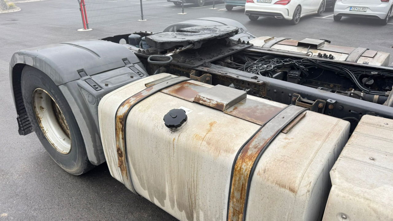 MAN TGX 18.560 4X2 tractor unit - retarder - Tracteur routier: photos 4 MAN TGX 18.560 4X2 tractor unit - retarder - Tracteur routier: photos 4