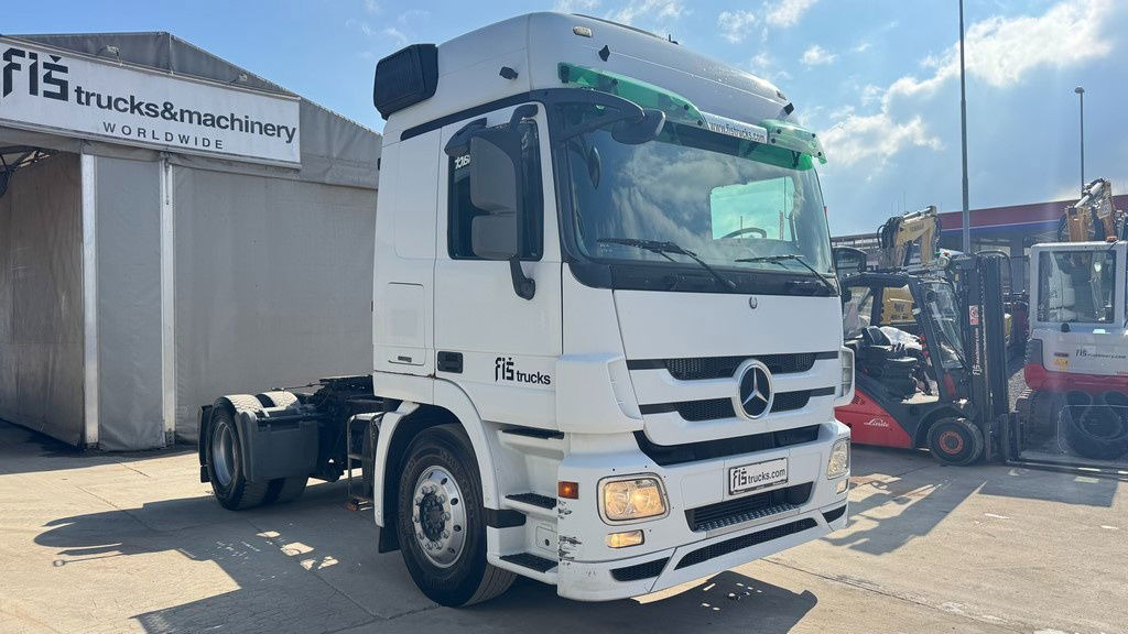 Mercedes-Benz Actros 1841 LS 4x2 tractor unit - retarder - Tracteur routier: photos 3 Mercedes-Benz Actros 1841 LS 4x2 tractor unit - retarder - Tracteur routier: photos 3