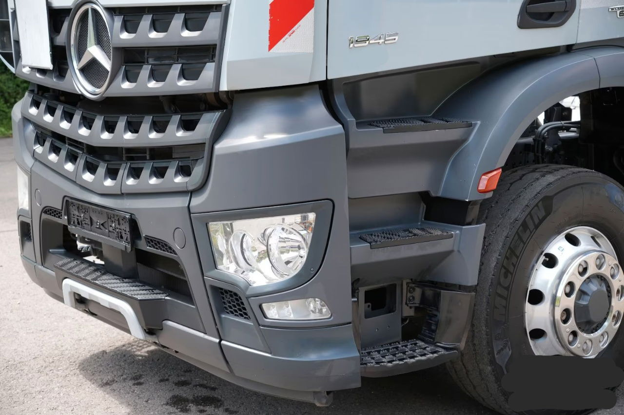 Mercedes-Benz Arocs 1845 HAD 4X4 tractor unit - tipper hydraulics - retarder - Tracteur routier: photos 2 Mercedes-Benz Arocs 1845 HAD 4X4 tractor unit - tipper hydraulics - retarder - Tracteur routier: photos 2