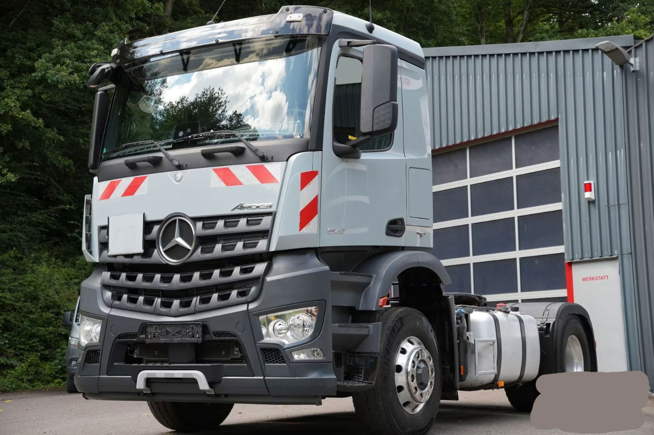 Mercedes-Benz Arocs 1845 HAD 4X4 tractor unit - tipper hydraulics - retarder - Tracteur routier: photos 1 Mercedes-Benz Arocs 1845 HAD 4X4 tractor unit - tipper hydraulics - retarder - Tracteur routier: photos 1