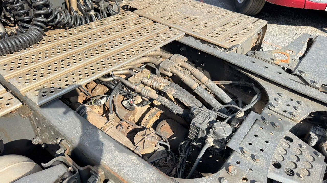 Tracteur routier Mercedes-Benz Arocs 1851 LS HAD 4X4 - Euro 6 - retarder - tipper hydraulics: photos 15