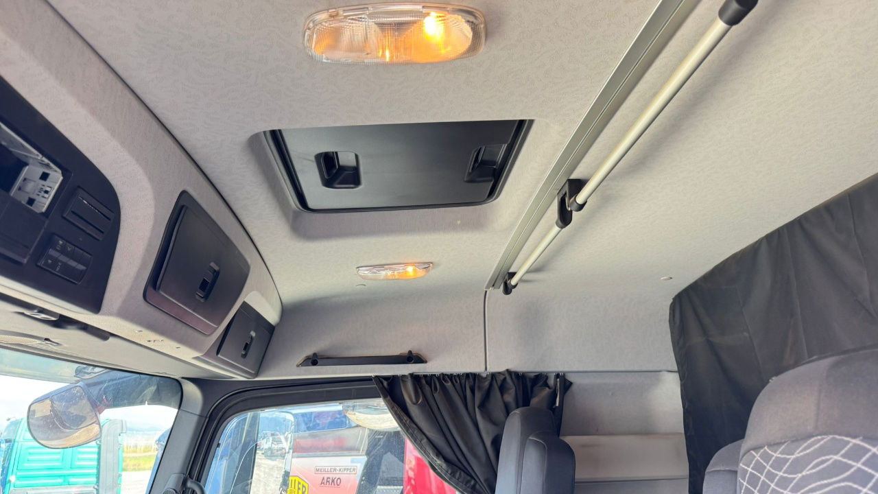 Tracteur routier Mercedes-Benz Arocs 1851 LS HAD 4X4 - Euro 6 - retarder - tipper hydraulics: photos 9