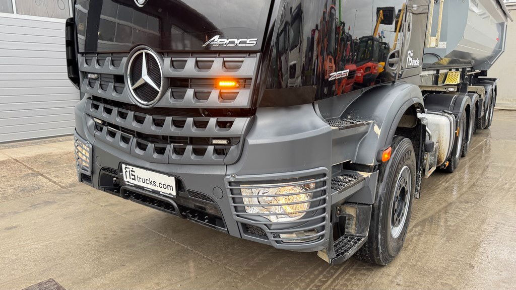 Mercedes-Benz Arocs 2651 6X4 tipp. hydr. - turbo retarder - Tracteur routier: photos 2 Mercedes-Benz Arocs 2651 6X4 tipp. hydr. - turbo retarder - Tracteur routier: photos 2