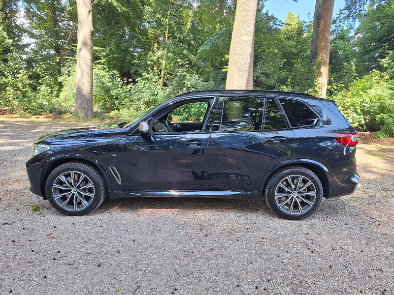BMW X5 M50D X5 M50D - SUV: photos 1 BMW X5 M50D X5 M50D - SUV: photos 1