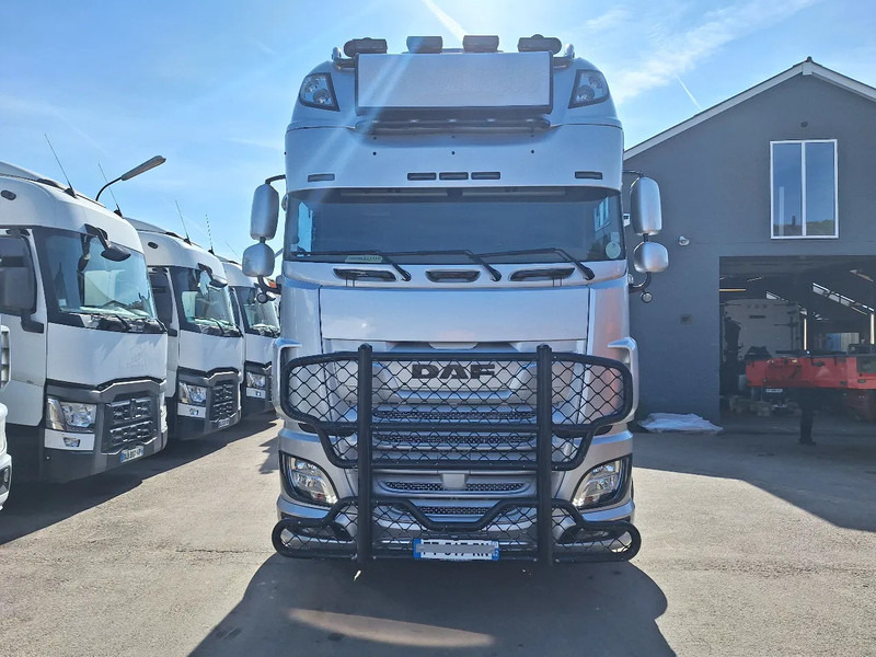 DAF XF 530 XF530 - Tracteur routier: photos 2 DAF XF 530 XF530 - Tracteur routier: photos 2