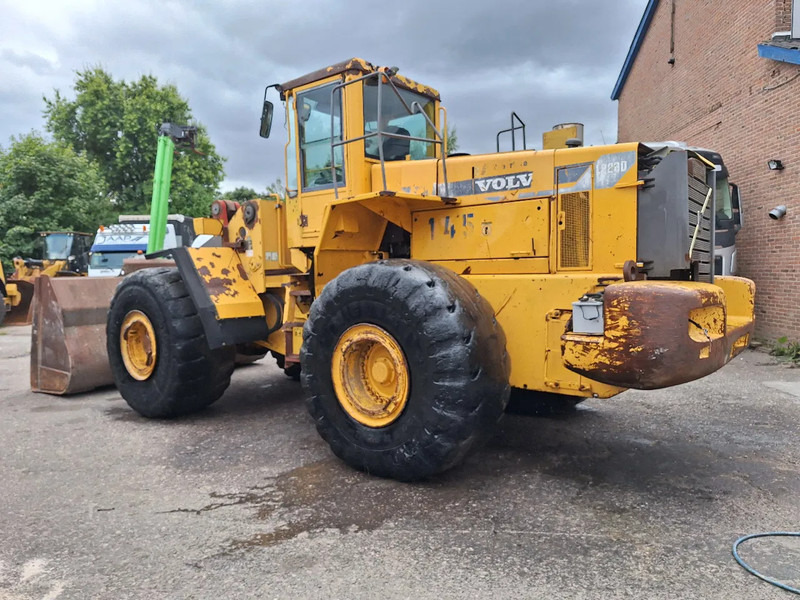 Volvo L220D - Chargeuse sur pneus: photos 4 Volvo L220D - Chargeuse sur pneus: photos 4
