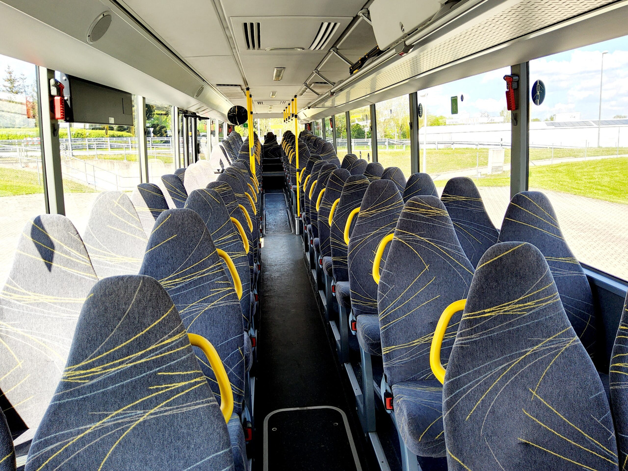 Mercedes Benz O 550 Integro L 65 Sitze / 360 PS-Euro 6 / Lift / Automatik - Bus interurbain: photos 5 Mercedes Benz O 550 Integro L 65 Sitze / 360 PS-Euro 6 / Lift / Automatik - Bus interurbain: photos 5