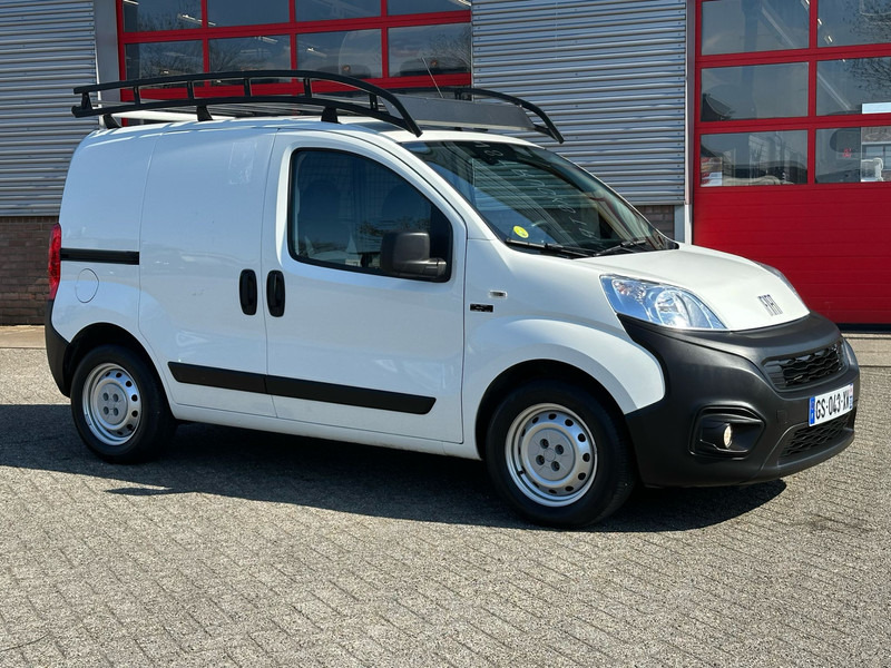 Fiat Fiorino 13900 km Km 13.933 Airco - Fourgonnette: photos 1 Fiat Fiorino 13900 km Km 13.933 Airco - Fourgonnette: photos 1