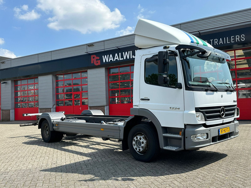 Châssis cabine Mercedes-Benz Atego 1224 L Rockinger: photos 1