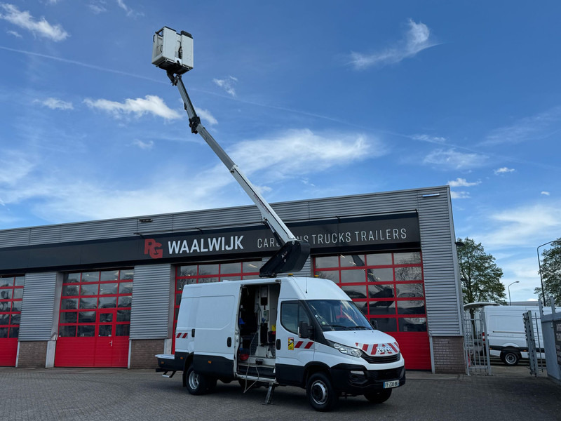 Iveco 70C15H 2 persoonslift, Electric/Hydraulic lift K 42 Hybrid - Véhicule utilitaire: photos 4 Iveco 70C15H 2 persoonslift, Electric/Hydraulic lift K 42 Hybrid - Véhicule utilitaire: photos 4