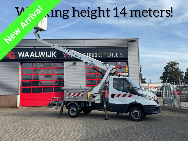 Iveco Daily 35S14 Werkhoogte 14 mtr, 221 draaiuren 18.215 km - Véhicule utilitaire: photos 1 Iveco Daily 35S14 Werkhoogte 14 mtr, 221 draaiuren 18.215 km - Véhicule utilitaire: photos 1