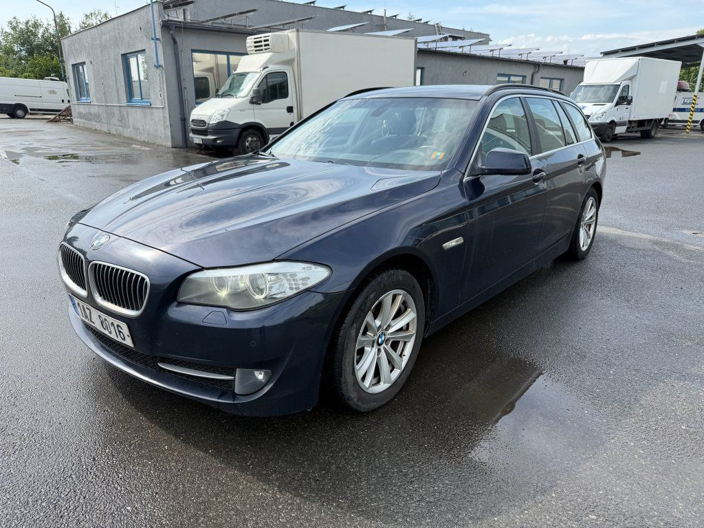 BMW 520D Touring F11 - Voiture: photos 2 BMW 520D Touring F11 - Voiture: photos 2
