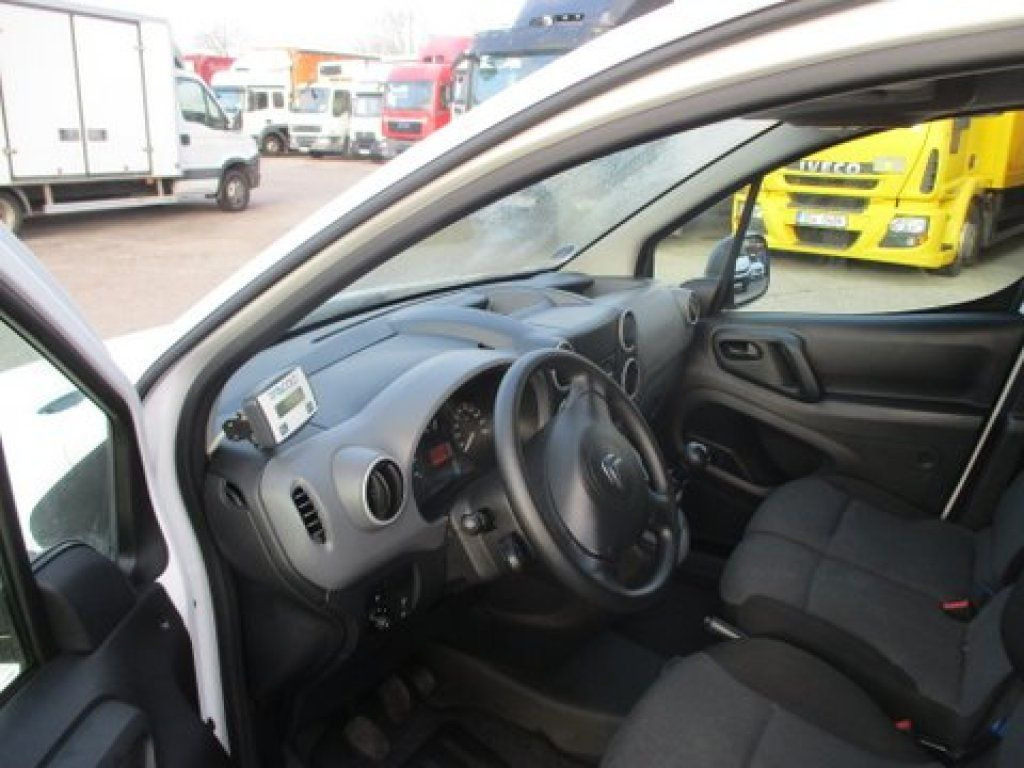 Citroën Berlingo izotherm - Utilitaire frigorifique: photos 5 Citroën Berlingo izotherm - Utilitaire frigorifique: photos 5