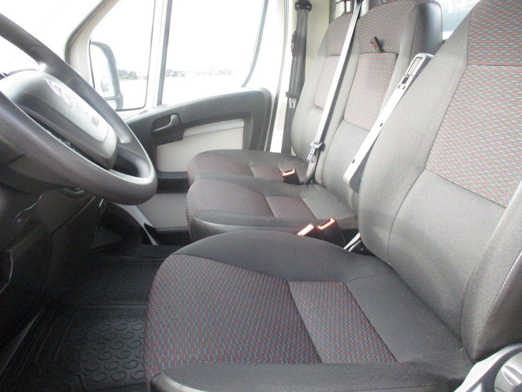 Utilitaire plateau Citroën Jumper  2,0 BlueHDi: photos 13